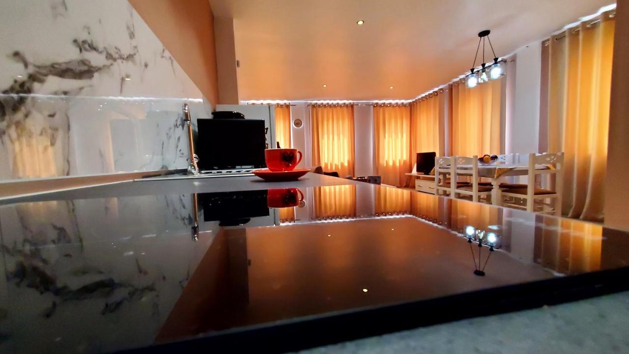 שקודר Sirius Apartment מראה חיצוני תמונה